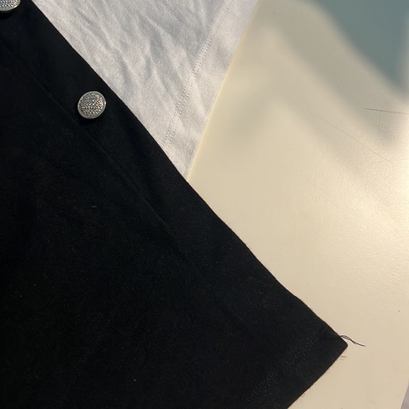 Milan Kiss black & white shirt - Picture 5 of 6